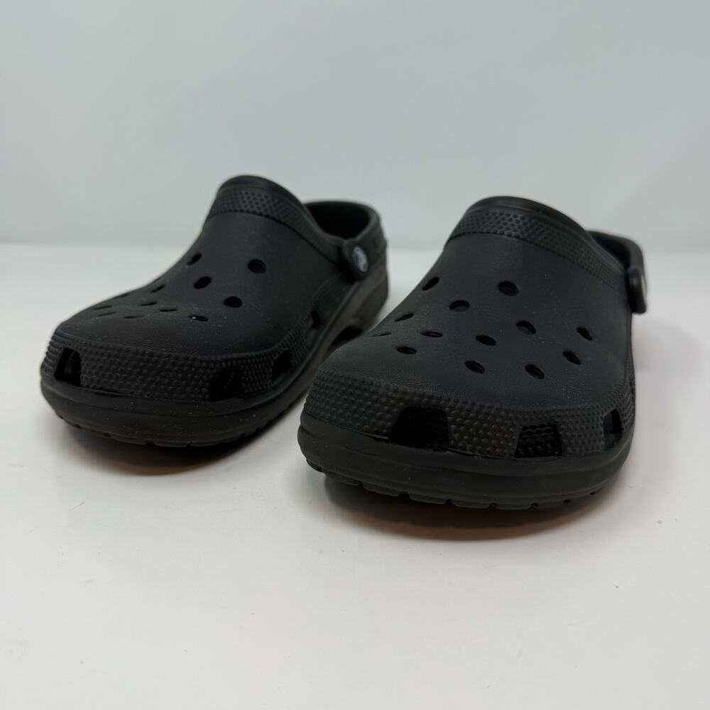 Crocs Women's 10 Men's 8 Black Slip On Unisex Sandal Summer Travel Beach Comfort